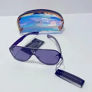 Quay Australia | Accessories | Quayxfanboy Stay Afloat  display picture 2
